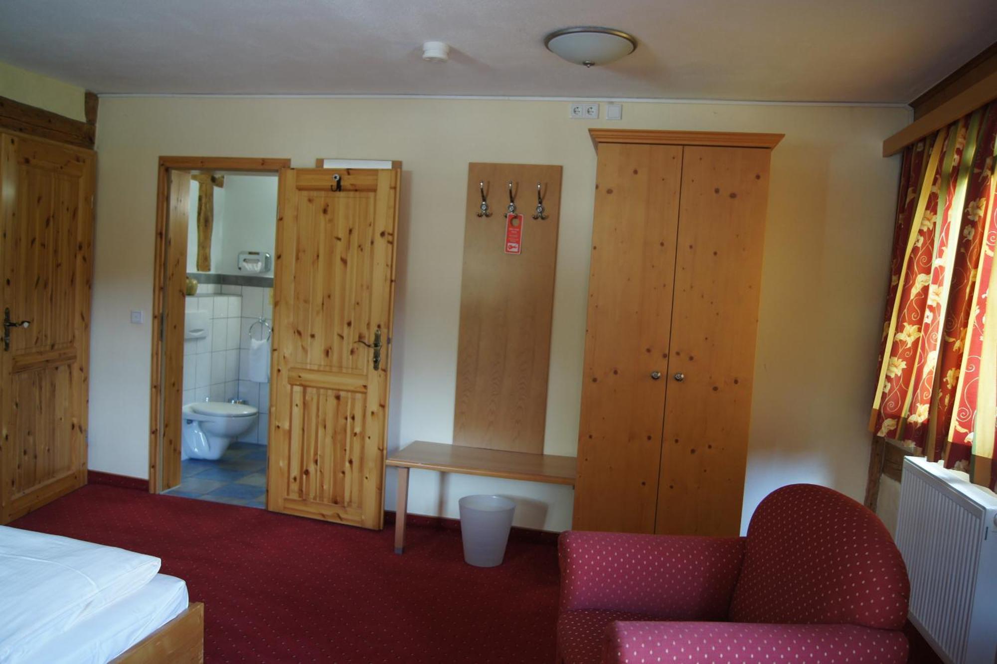 Gasthof Schoenau Heilsbronn Quarto foto